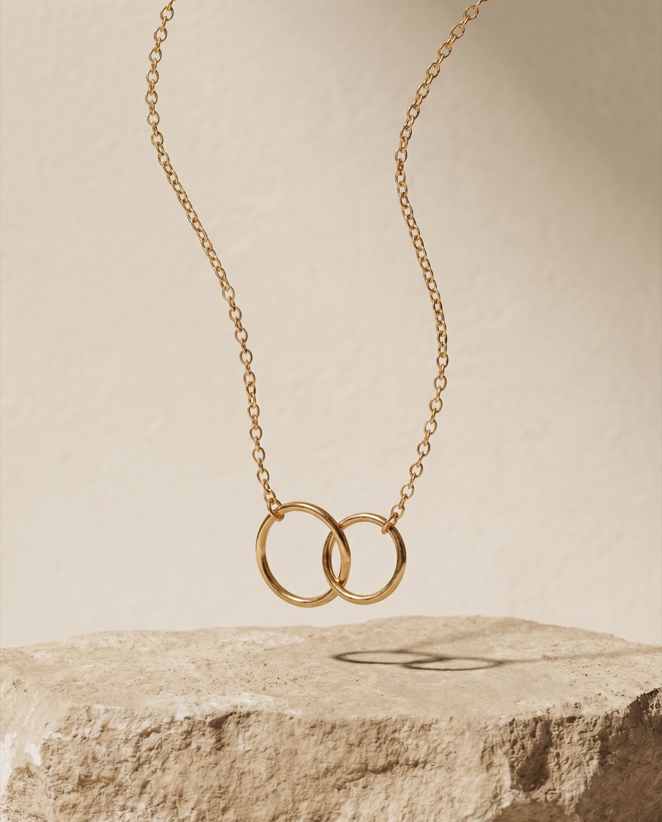 Collier or — composition studio